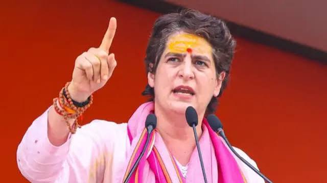 प्रियंका गांधी यूपी में महिलाओं को कांग्रेस तक लाने में कितनी सफल होंगी? - ग्राउंड रिपोर्ट - BBC News हिंदी