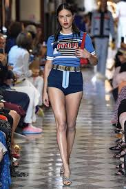 This casual style hits all the right trend buttons for summer 2020, with a short middle part and a little back crawl to give extra height on the crown. Adriana Lima Reveals What Caused Her To Cry On The Vs Runway