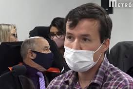 Fiquei com os olhos queimados, diz vítima da Boate Kiss. Siga