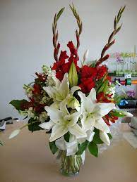 Red Calla Lily And White Gladiolus Bouquet Fancy Flowers Gladiolus Bouquet Calla Lily