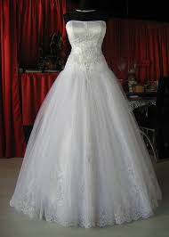 Kristall design brautkleid ballkleid meerjungfrau crêpe luxus kristall brautkleider türkei istanbul guangzhou hersteller long tail ballkleid brautkleid für frauen. Hochzeit Kleid Prinzessin Brautkleid Satin Kristall Tull Etsy