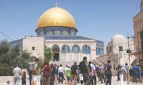 As alike/like as peas in a pod. Tensions Flare Up As Israeli Govt Allows Jews Into Al Aqsa Compound Newspaper Dawn Com
