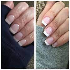 Sns Powder Nails Classic French Left On Short Tips Right On Natural Nails Love Pink French Nails Sns Nails Colors French Tip Nails