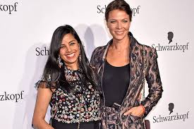 September 1981 in hamburg als collien fernandes) ist eine deutsche fernsehmoderatorin, schauspielerin, autorin und model. 120 Jahre Schwarzkopf Feiern Toni Garrn Jessica Schwarz Emilia Schule