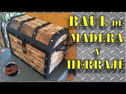Cajas de almacenaje de madera casas para perro recicladas como hacer macetas muebles hechos en casa casas para perros muebles de carpintería muebles hogar cajones baul de madera. Diy Como Hacer Un Cofre X2f Baul De Madera Y Herraje Paso A Paso Youtube Baul De Madera Cofre De Madera Madera