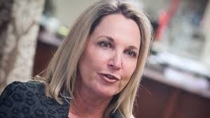 Community Hero: Sandy Middleton helps victims of domestic violence