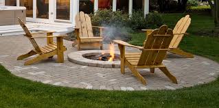 Choosing The Perfect Fire Pit For Your Backyard Backyard Fire Outdoor Fire Pit Designs Fire Pit Backyard
