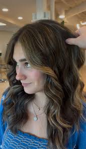 Best curly hair stylist in Franklin area