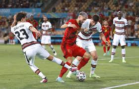 Pepe of portugal clashes with jan vertonghen of belgium after fouling thorgan hazard. Kcyukg Ohj2vtm