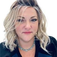 Joann Rosales's Instagram, Twitter & Facebook