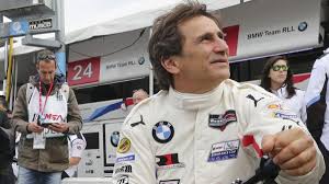 Alex zanardi è rimasto coinvolto in un gravissimo incidente stradale durante una gara di handbike. Alessandro Zanardis Sohn Mit Emotionalem Post Aus Der Klinik Eurosport