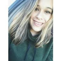 Kara Roe's Instagram, Twitter & Facebook