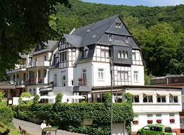 Einen ort zum träumen finden sie in unseren schönen, behaglichen und gemütlichen gästezimmern des hotel haus christa in bad bertrich. Vulkaneifel Therme Die Vitalquelle In Bad Bertrich