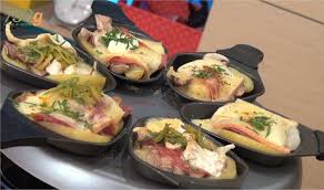 Faites Cuire Les Pommes De Terre A L Eau En Les Demarrant A L Eau Froide Et En Ajoutant Dans L Eau Un Peu De Fleur De Sel Recette Raclette Recette Alimentation