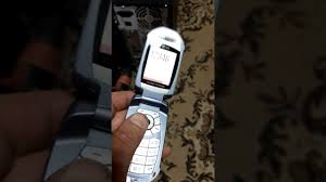 LG M4410 - YouTube