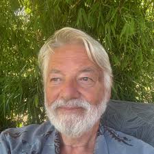 I came across this 1989 Renson Strat in Luxembourg that was originally  built for me! #stratocasterguitar #stratocaster #strat #guitardaily  #throwback