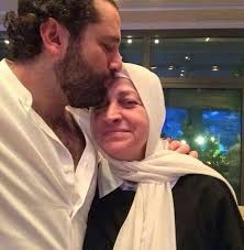 رئيس الوزراء المستقيل، سعد الحريري، تحول إلى العنوان الأبرز لحالة الجمود التي تشهدها المشاورات لتشكيل حكومة جديدة، فبينما ينتشر في كل مرة الحديث عن شروط يضعها. Ø¹ÙŠØ¯ Ù…ÙŠÙ„Ø§Ø¯ Ø³Ø¹Ø¯ Ø§Ù„Ø­Ø±ÙŠØ±ÙŠ Ù…Ù†Ø§ØµØ±ÙˆÙ‡ ÙŠØºØ± Ø¯ÙˆÙ† Ù…Ù†ÙƒØ¨Ø± ÙÙŠÙƒ Ø§Ù„Ù†Ù‡Ø§Ø±