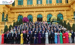 Quyền Chủ tịch nước tiếp các thầy thuốc, cán bộ y tế tiêu biểu