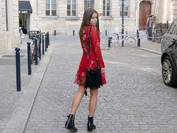 Check spelling or type a new query. Comment Choisir Et Accessoiriser Une Robe Rouge