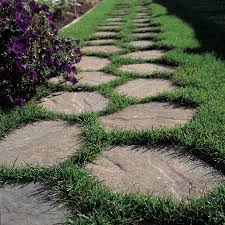 Quarry Stone Stepping Stones Burnco In 2021 Landscape Stepping Stones Walkway Landscaping Garden Stepping Stones