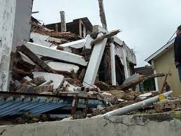 Kepala pusat gempabumi dan tsunami badan meteorologi, klimatologi, dan geofisika rahmat triyono mengatakan gempa bumi ini memiliki parameter update dengan magnitudo 4,8.gempa berpusat di darat pada kedalaman 10 km, berjarak 21 km arah barat daya tobadak, mamuju tengah. Berita Gempa Sukabumi Hari Ini Kabar Terbaru Terkini Liputan6 Com Page 2