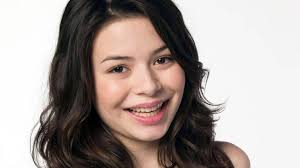 iCarly, L'anniversaire de Carly S03E01 : résumé