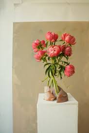 Being an online flower shop, todayflowerdelivery provides flower delivery nationwide. London Flower Delivery Peony Bouquet Flowers London Flower Bouquet Delivery Flower Delivery