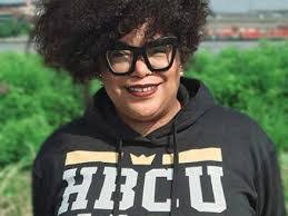 Loretta Mask's Instagram, Twitter & Facebook