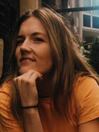 Jessie Perrin's Instagram, Twitter & Facebook