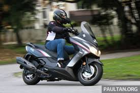 Elegan ini unik untuk modenas sahaja. Review 2017 Modenas Elegan 250 Scooting Around Paultan Org