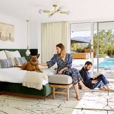 On this is us, mandy moore plays one half of tv's favorite couple—rebecca and jack pearson (milo ventimiglia). Who Is Mandy Moore S Husband Taylor Goldsmith And Mandy Moore S Love Story Mandy Moore Is Having A Baby