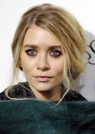 El estilo y las prendas básicas de Ashley Olsen