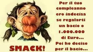 Auguri Di Buon Compleanno Divertenti Frasi Immagini Cartoline E Video Simpatici Paperblog Buon Compleanno Divertente Buon Compleanno Auguri Di Compleanno