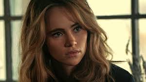 Camille Meadows's Instagram, Twitter & Facebook