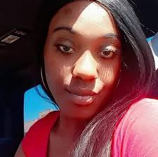 Ella Dowell's Instagram, Twitter & Facebook