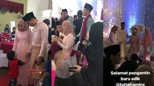 Neelofa 'like' gambar anak fattah amin fazura di instagram buat ramai netizen tersentuh dah provided to thclips by believe sas wanita terakhir · fattah amin wanita terakhir ℗ kasi gegar. Fattah Amin Fazura Mesra Di Majlis Resepsi Adik Fattah Amin Youtube