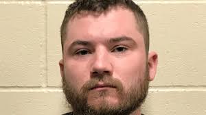 Police: Man robs Woodburn restaurant during outage