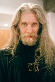 Mandy Le (@mandyleart)