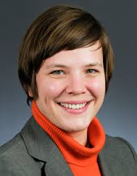 A colorful, bipartisan tribute to DFL Rep. Kate Knuth