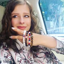 Maybe you would like to learn more about one of these? Zvezda Papinyh Dochek Liza Arzamasova Napomnila Poklonnikam Kak Vyglyadela V 13 Let Letidor