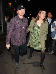 Clickbait georgia groome interview subscribe to red carpet news: Harry Potter Rupert Grint Begrusst Seine Tochter Mit Partner Georgia Groome Aktuelle Boulevard Nachrichten Und Fotogalerien Zu Stars Sternchen