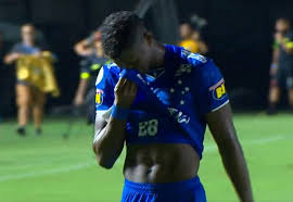 Próximos jogos, resultados, contratações e muito mais. Choro Poucas Palavras E Cabeca Baixa As Reacoes Dos Jogadores Do Cruzeiro Apos Mais Uma Derrota Cruzeiro Ge
