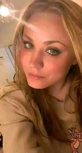 I'm hurt, all I want from you right now is a HELLO from my special king 👑  ❤️