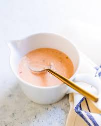 Ingredients ½ cup mayonnaise ⅓ cup ketchup 1 tablespoon red wine vinegar 1 tablespoon finely chopped onion salt and pepper to taste Easy Russian Dressing Recipe A Couple Cooks