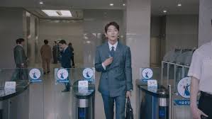 Sang pil becomes a lawyer and begins to go after people with absolute power who think they are beyond the law. Lawless Lawyer Episode 7 Korean Dramas