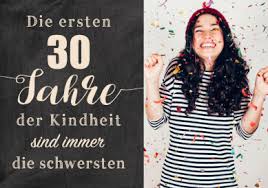 Lustige Einladungskarte Zum 30 Geburtstag Mit Foto Und Spruch Uber Die Kindheit 30jahre 30 Einladungskarten Geburtstag Einladung Geburtstag Geburtstag Fotos