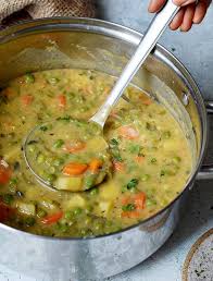 Die reste lassen sich einfrieren. Vegane Gemusesuppe Kartoffel Erbsen Eintopf Elavegan Rezepte