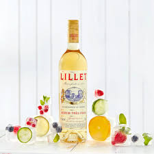 Whatever the cocktail we got the lillet. Lillet Blanc Aperitif Und Weisswein Cocktail I Lillet
