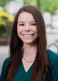 Erin Dooley's Instagram, Twitter & Facebook