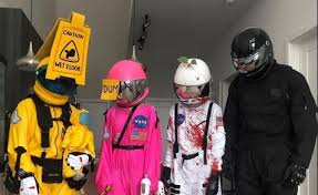 Viral Among Us Or Spacemen Reddit S Halloween Costume Idea Can Also Protect You While Trick Or Treating Brinkwire